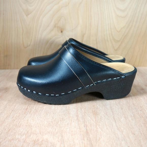 Skane Toffeln Shoes - Skane Toffeln Black Leather Clogs Made in Sweden